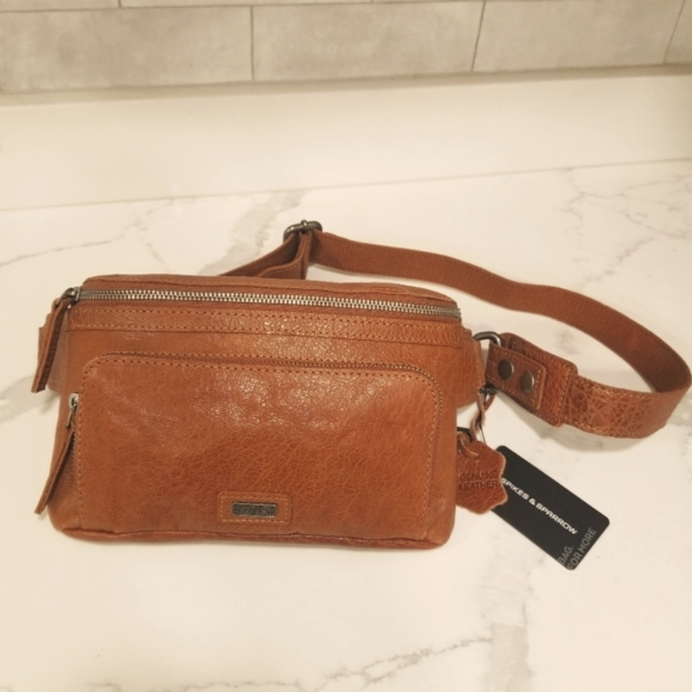 COPY - NWT! Spikes & Sparrow Leather Belt Bag Fanny Pack Crossbody Bag Tan